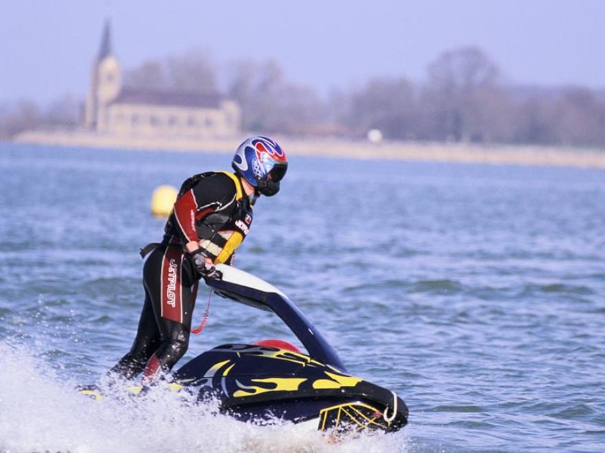 Jet-Ski sur le lac du Der